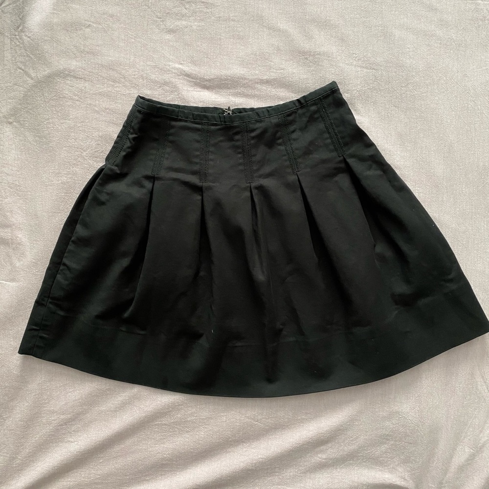 Pleated Gap skirt
